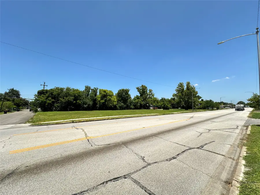 414 W Main Street, Baytown, TX 77520 - Image #2