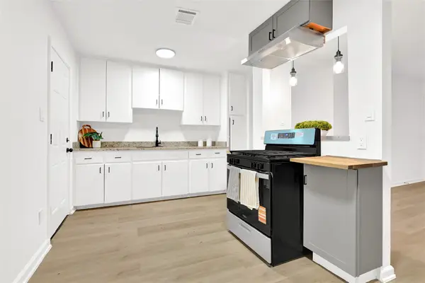 3129 Airport Boulevard, Houston, TX 77051