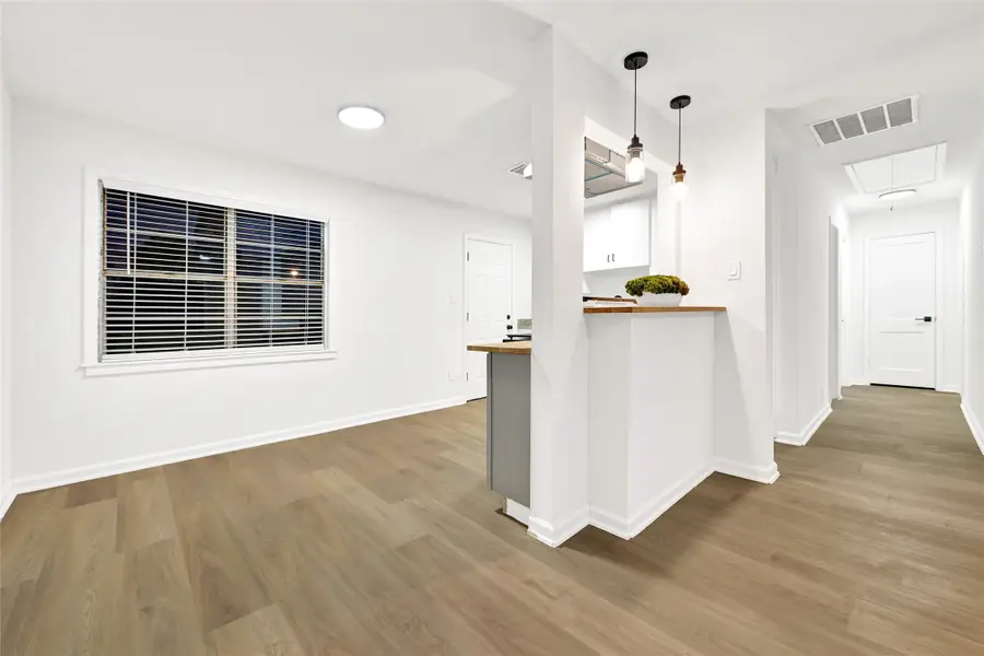 3129 Airport Boulevard, Houston, TX 77051 - #3