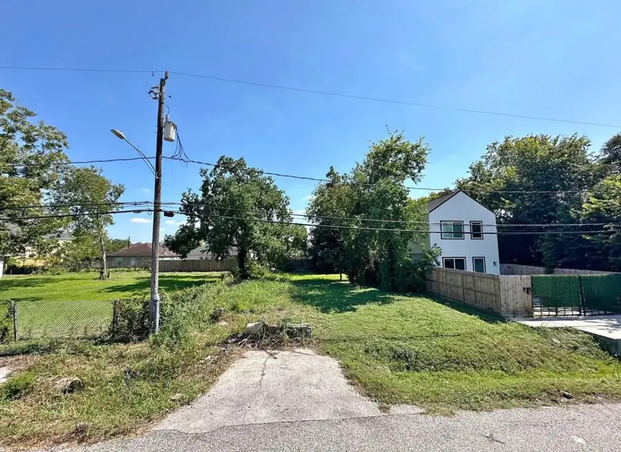 8121 Canyon Street, Houston, TX 77051 - Image #3