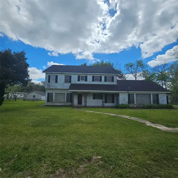 565 W Hartel Street, Sour Lake, TX 77659