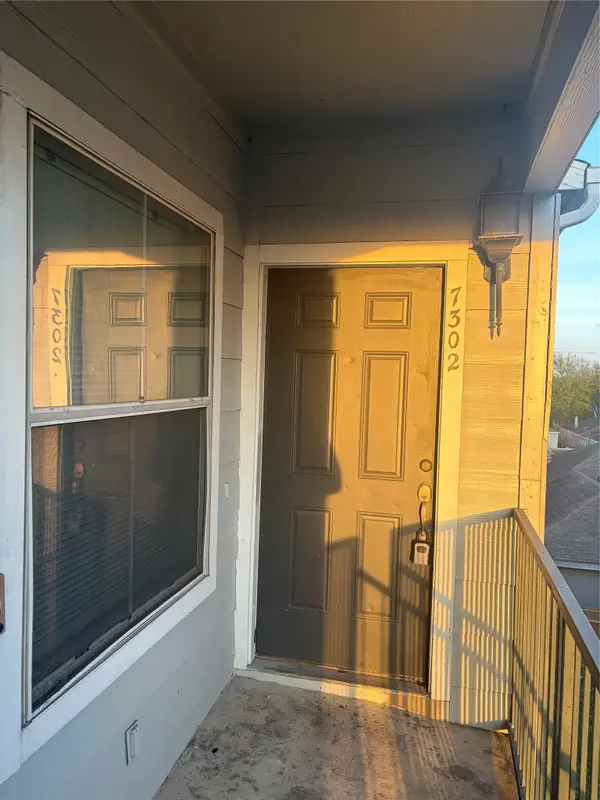 6289 Wilcrest Drive #7302, Houston, TX 77072