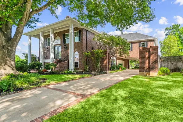 1734 Forestlake Drive, Sugar Land, TX 77479