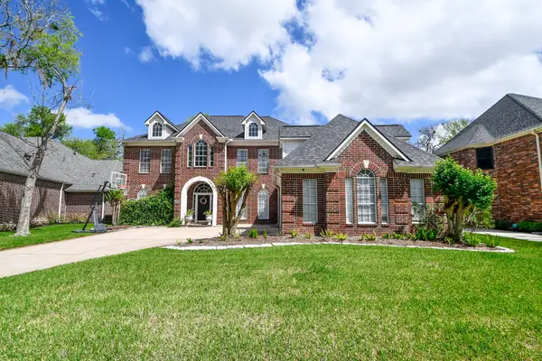 7311 Timberlake Drive, Sugar Land, TX 77479