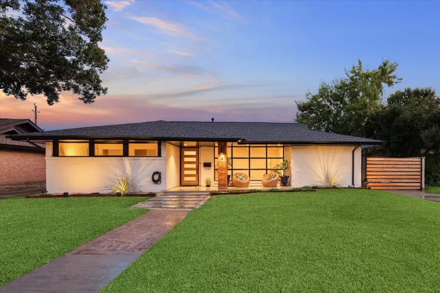 4111 Martinshire Drive, Houston, TX 77025 - Image #2