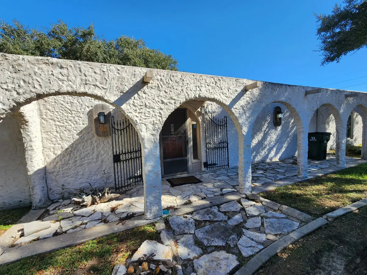 112 Stratford Street, Victoria, TX 77905 - Image #1