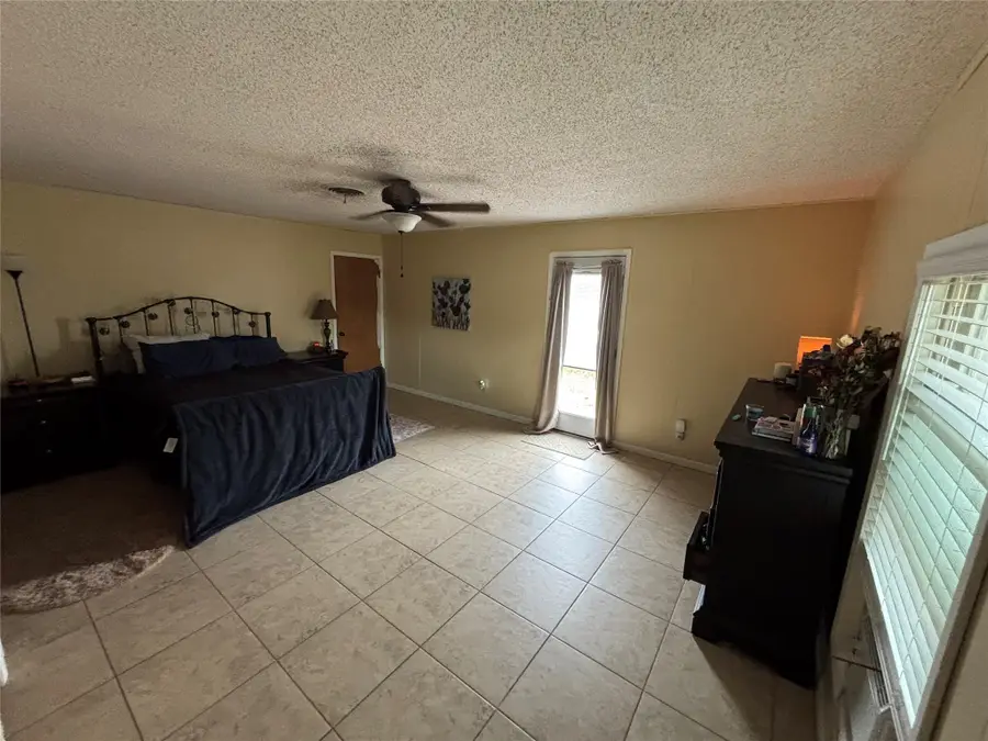 112 Stratford Street, Victoria, TX 77905 - Image #2