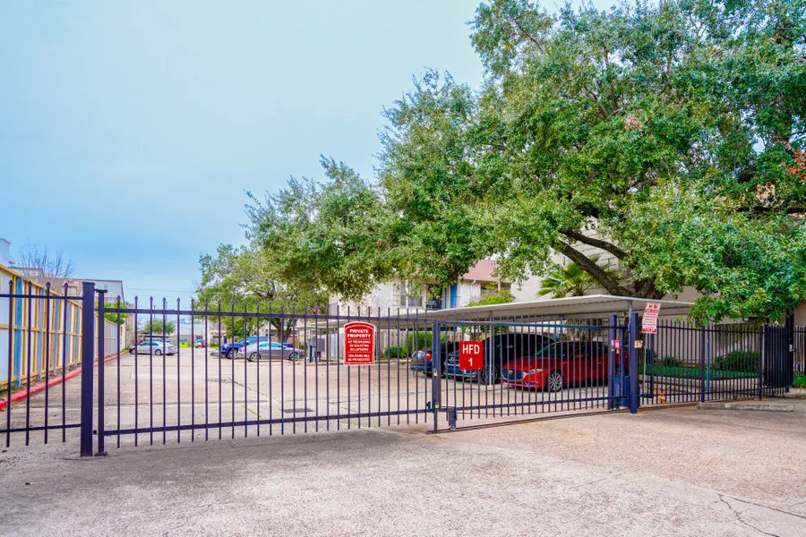 1818 Augusta Drive #27, Houston, TX 77057 - #3