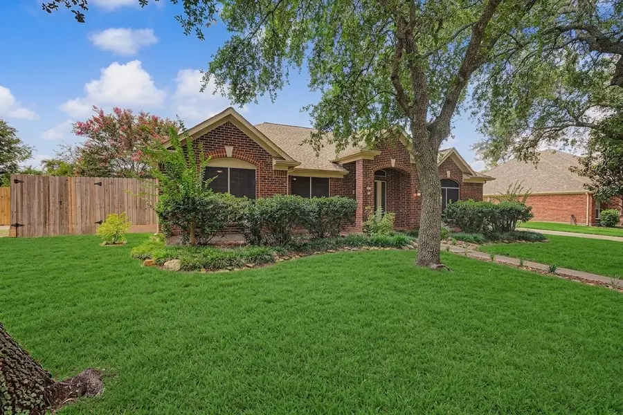 1210 Bob White Drive, Friendswood, TX 77546 - #2