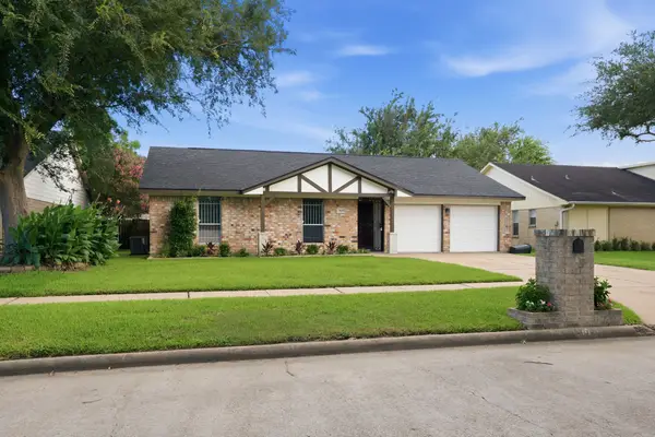 7019 Winding Trace Drive, Houston, TX 77086