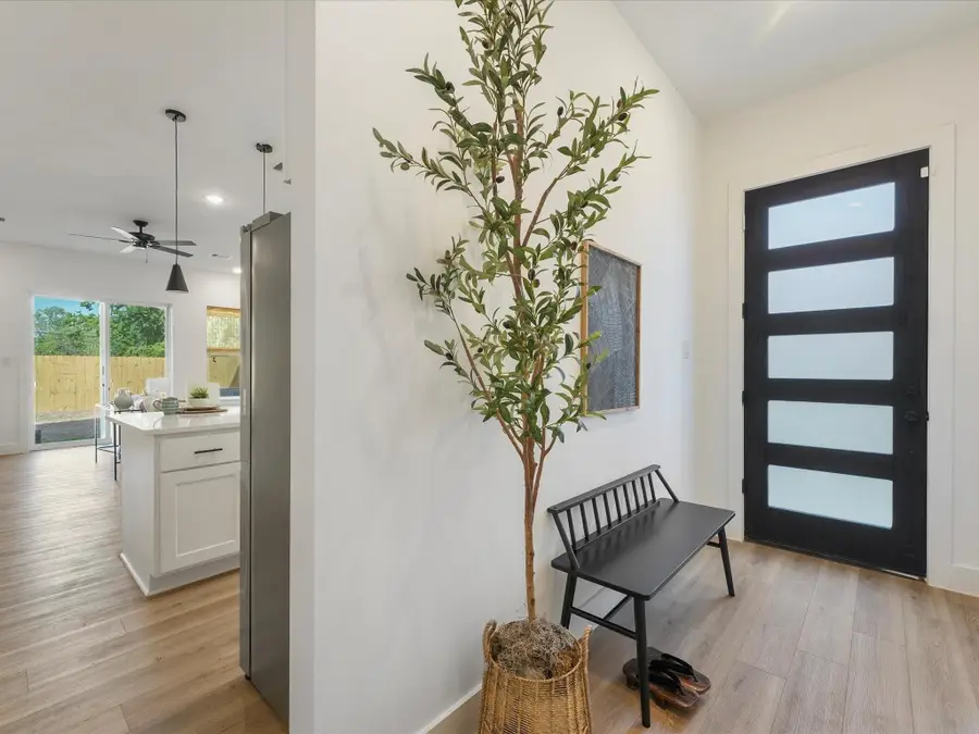 1911 Dewalt St, Houston, TX 77088 - #2