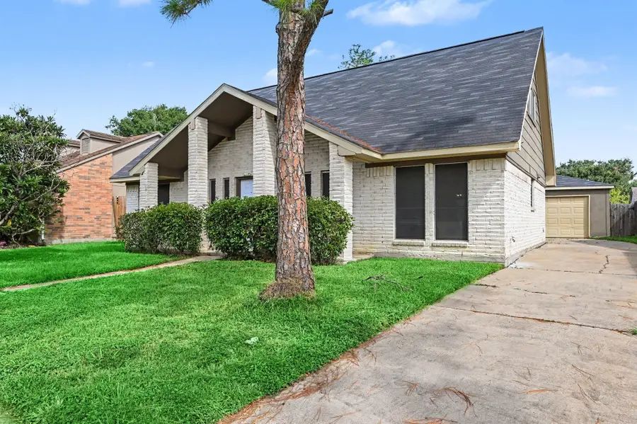 6839 Blue Ridge Drive, Richmond, TX 77469 - #2