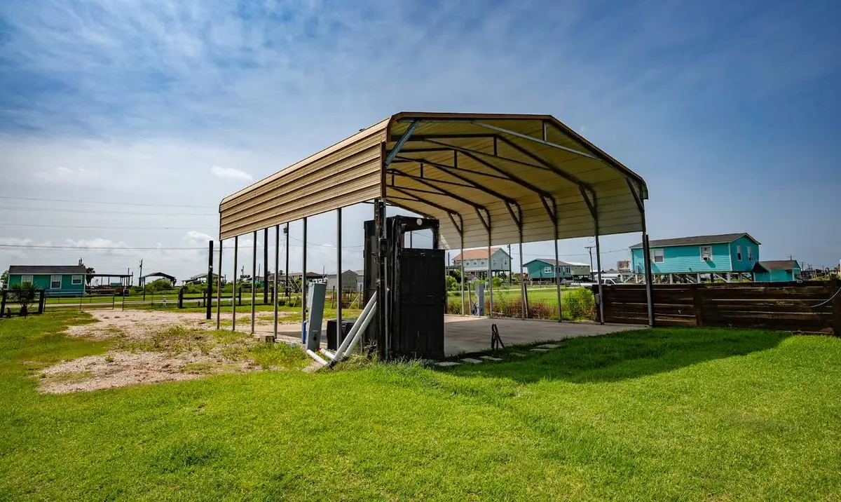 876 County Road 201, Sargent, TX 77414 - #1