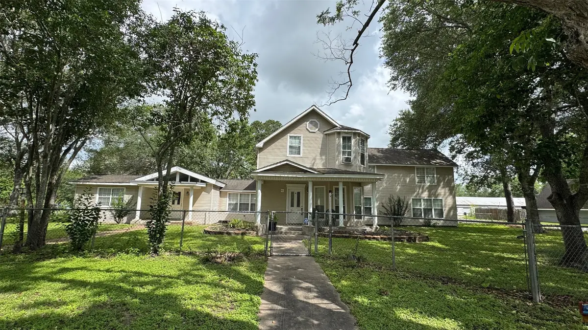 411 Church Street, El Campo, TX 77437 - #1