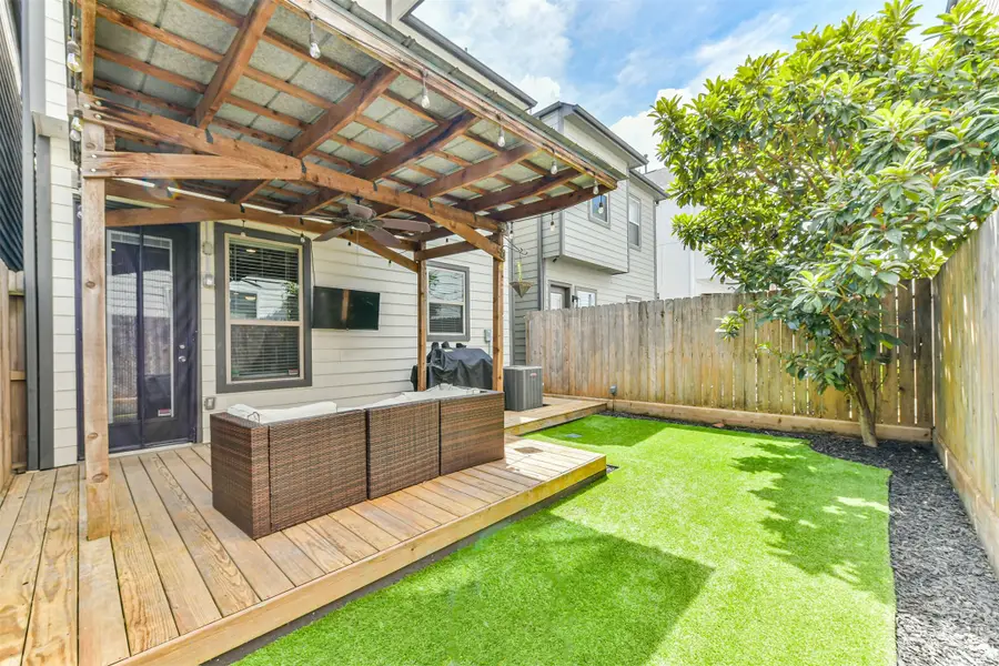 1321 Laird Street, Houston, TX 77008 - #2