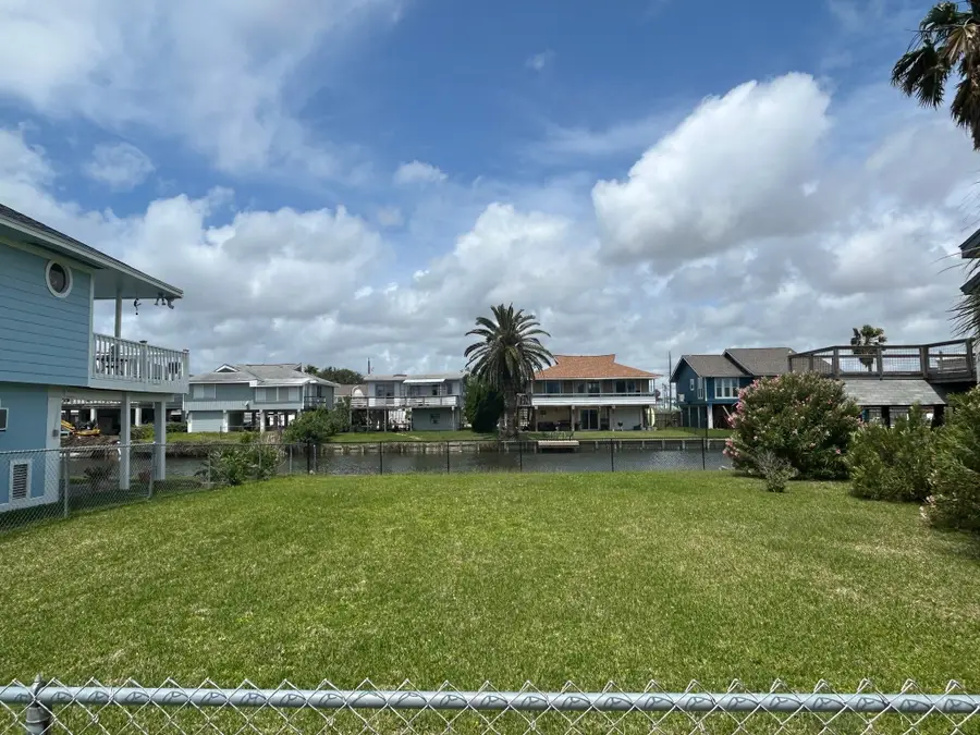 290 Ling, Hitchcock, TX 77563 - Image #3