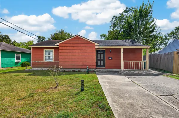5930 Southville Street, Houston, TX 77033