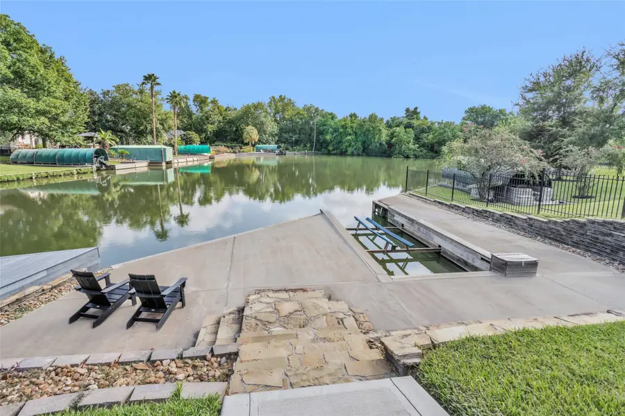 233 Blue Heron Drive, Montgomery, TX 77316 - Image #2
