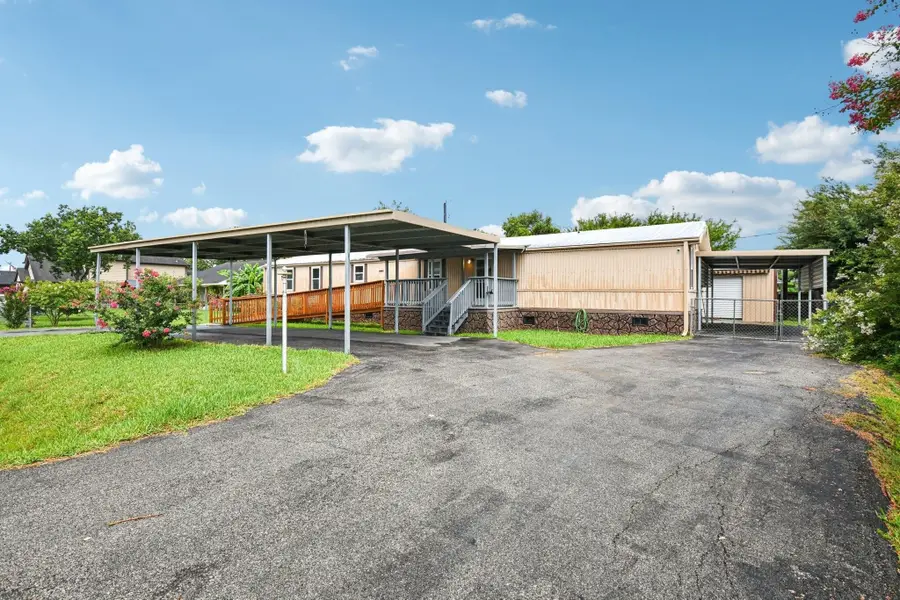 10629 Bois D Arc Street, La Porte, TX 77571 - Image #3