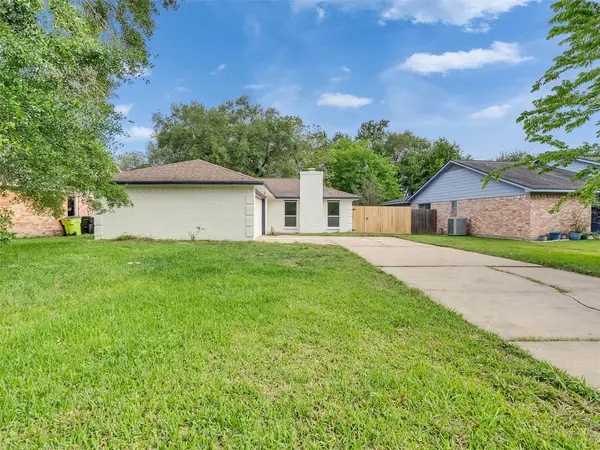 3915 Brumbelow Street, Rosenberg, TX 77471