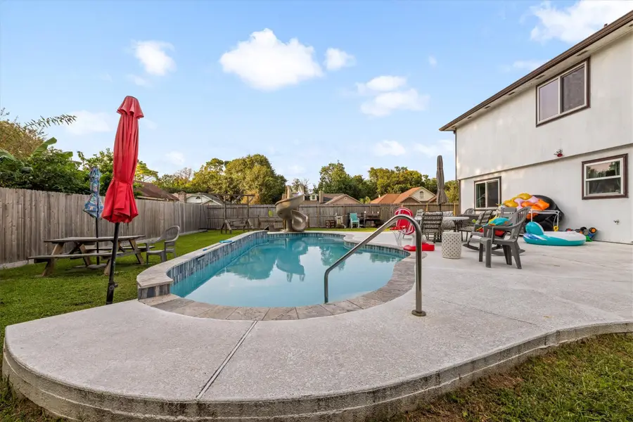 3700 Wood Sorrel Drive, Dickinson, TX 77539 - Image #3