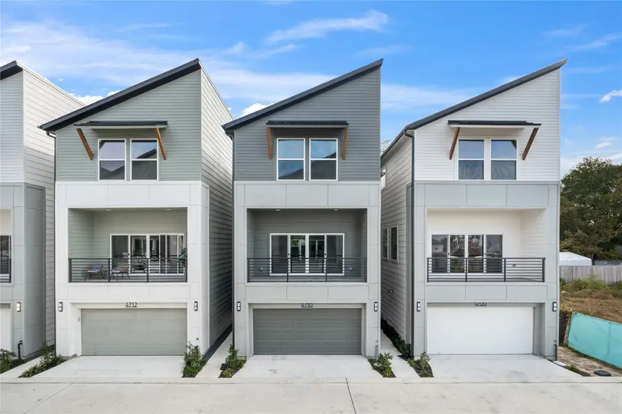 4713 Moving Meadows Drive, Houston, TX 77018 - Image #3