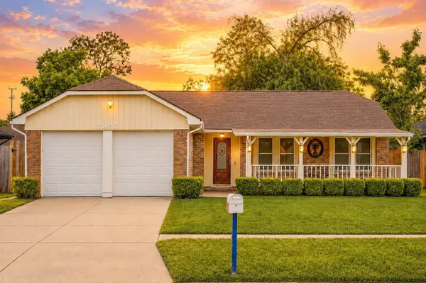 2822 Virginia Colony Drive, Webster, TX 77598