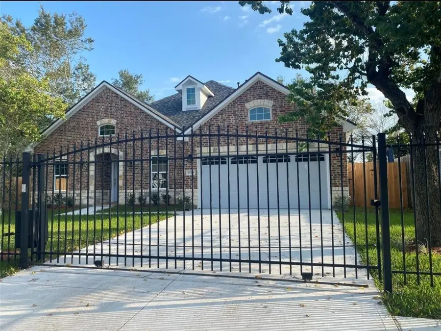 5710 Pershing Street, Houston, TX 77033 - Image #2