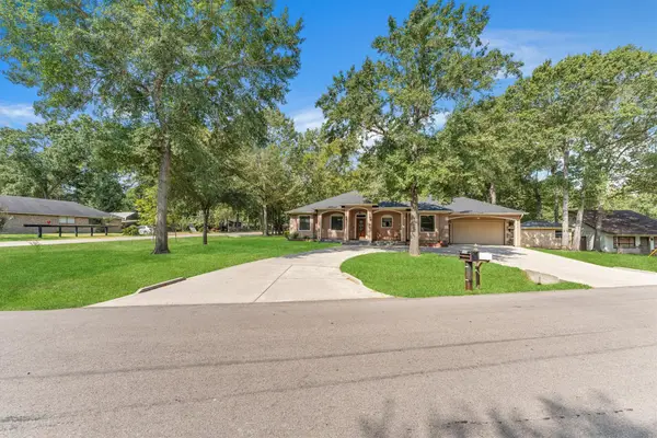 318 Shawnee Drive, Conroe, TX 77316
