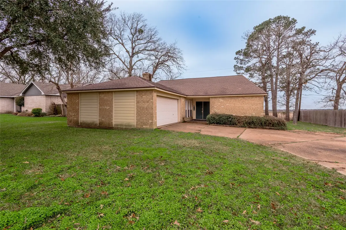 114 Timberline Drive, Huntsville, TX 77320 - #1