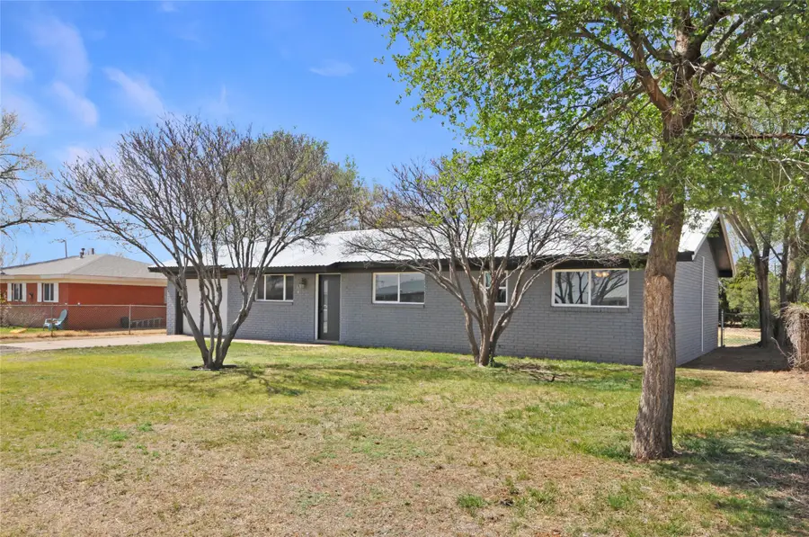 904 Avenue D, Bovina, TX 79009 - #3