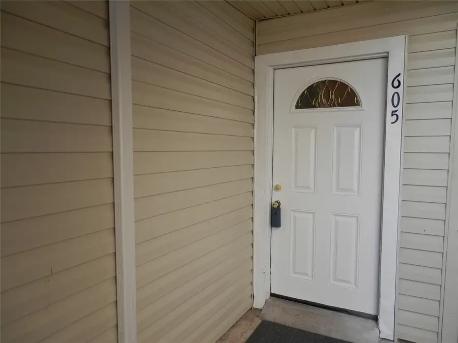 7600 Emmett F Lowry Expressway #605, Texas City, TX 77591 - Image #2