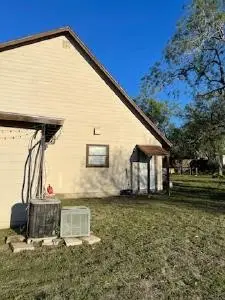 308 Graham Road, Kenedy, TX 78119