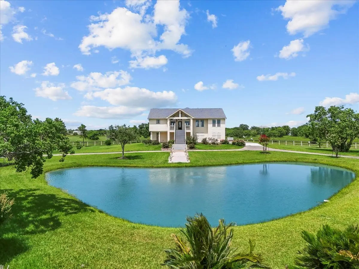 2250 Broadway Street, San Leon, TX 77539 - Image #1