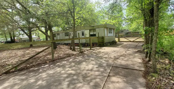 324 E Second Street, Groveton, TX 75845