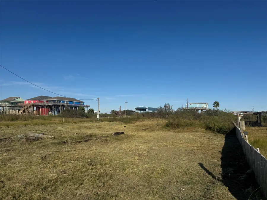 1076 Van Sant, Gilchrist, TX 77617 - Image #3