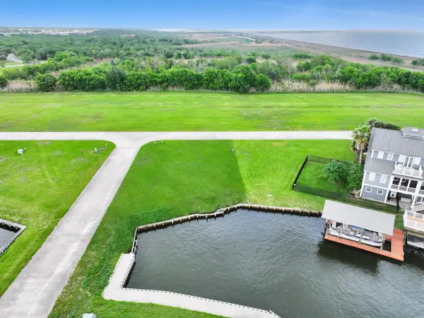 501 High Seas, Port Arthur, TX 77640