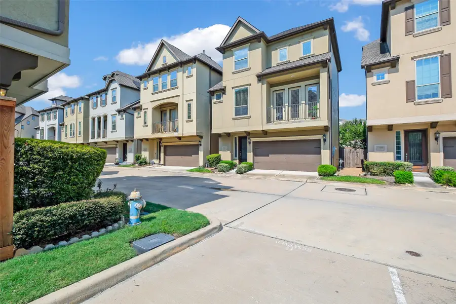 12255 Oxford Crescent Circle, Houston, TX 77082 - Image #2