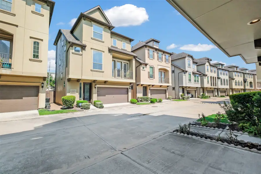 12255 Oxford Crescent Circle, Houston, TX 77082 - Image #3