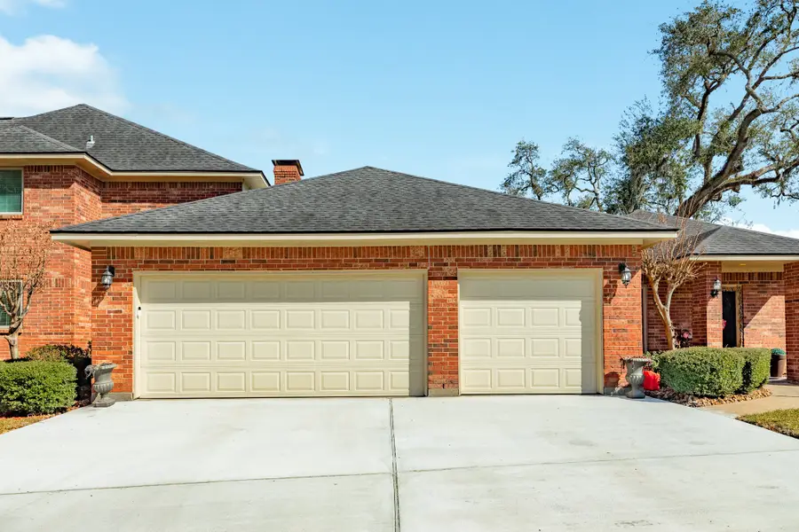 52 Chesswood Court, Lake Jackson, TX 77566 - #3