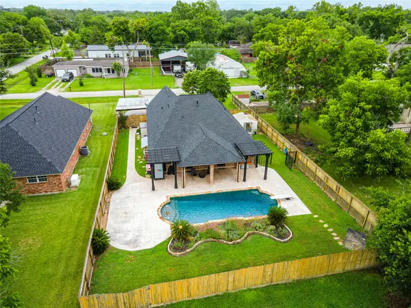 4004 Peck Street, Santa Fe, TX 77517