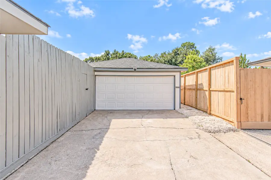 7623 Braes Meadow Drive, Houston, TX 77071 - #3
