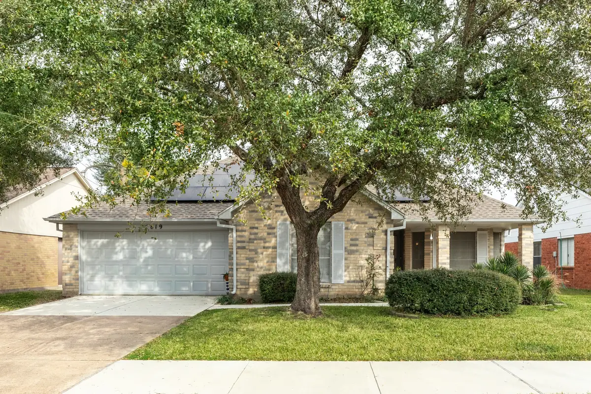 2819 S Peach Hollow Circle, Pearland, TX 77584 - #1