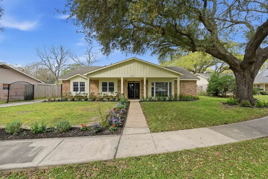 2037 Willow Wisp Drive, Seabrook, TX 77586 - #2