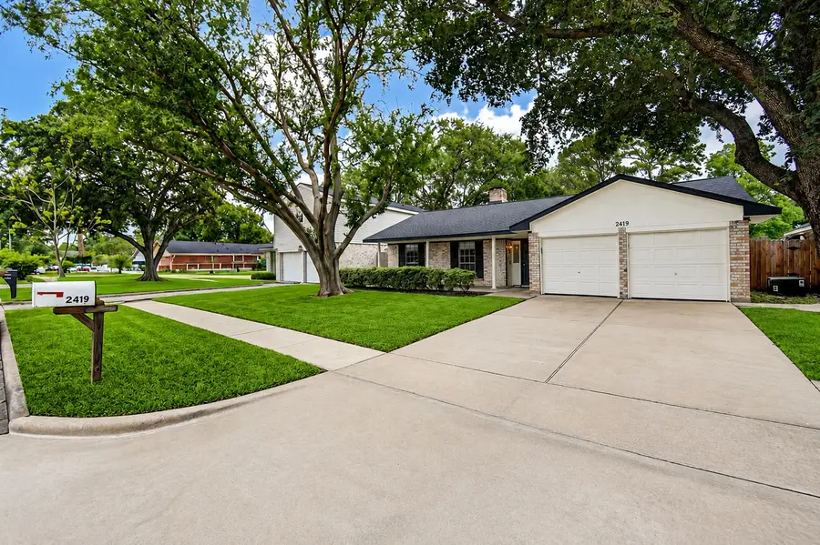 2419 Fairgreen Drive, Missouri City, TX 77489 - #2