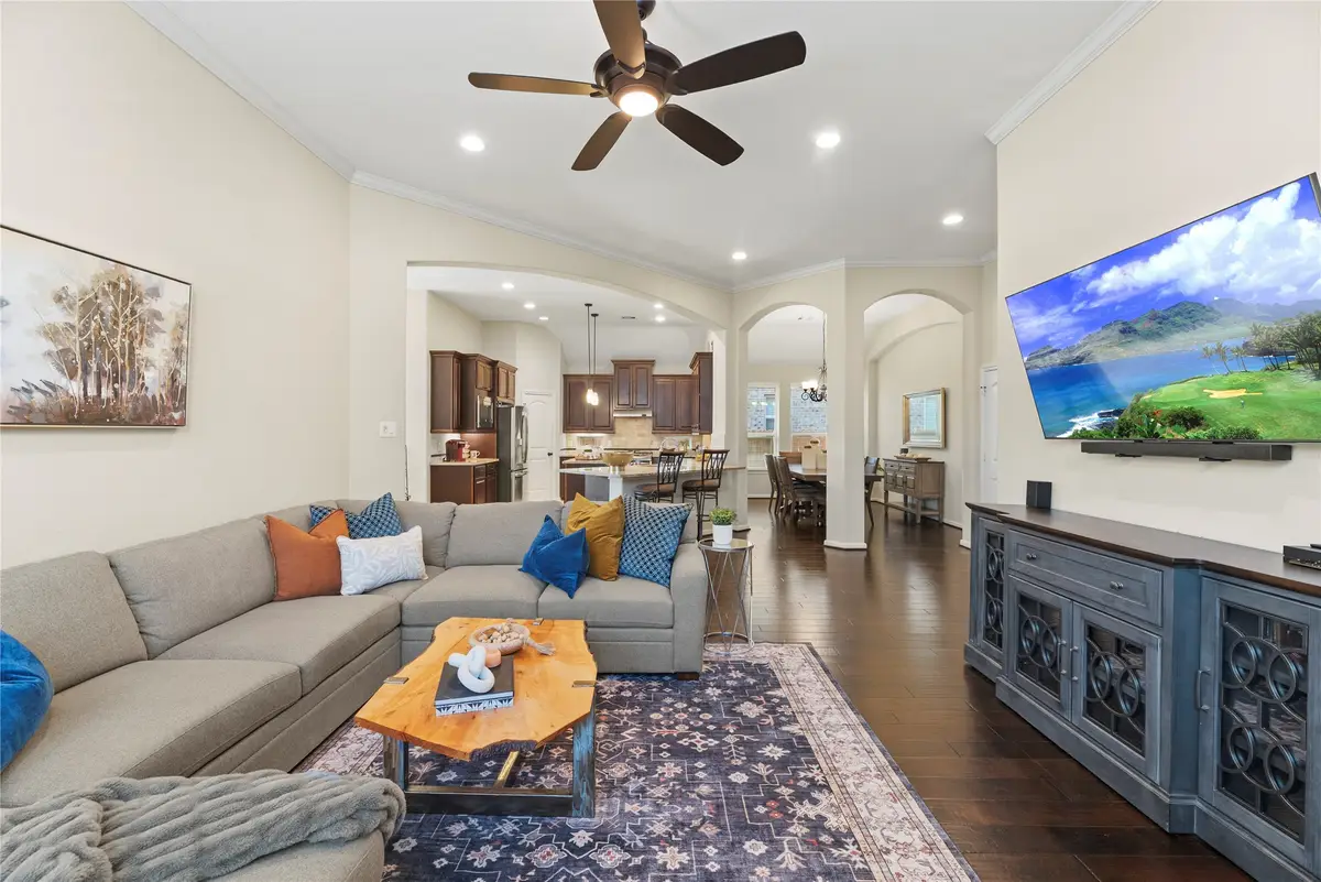 8826 E Coral Honeysuckle Loop, Cypress, TX 77433 - Image #1