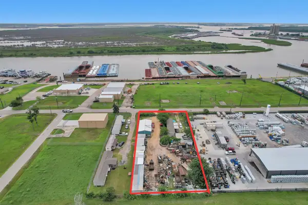 908 Lakeside Drive, Channelview, TX 77530