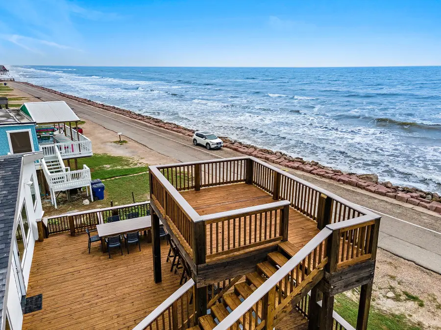 418 Beach Drive, Surfside Beach, TX 77541 - Image #3