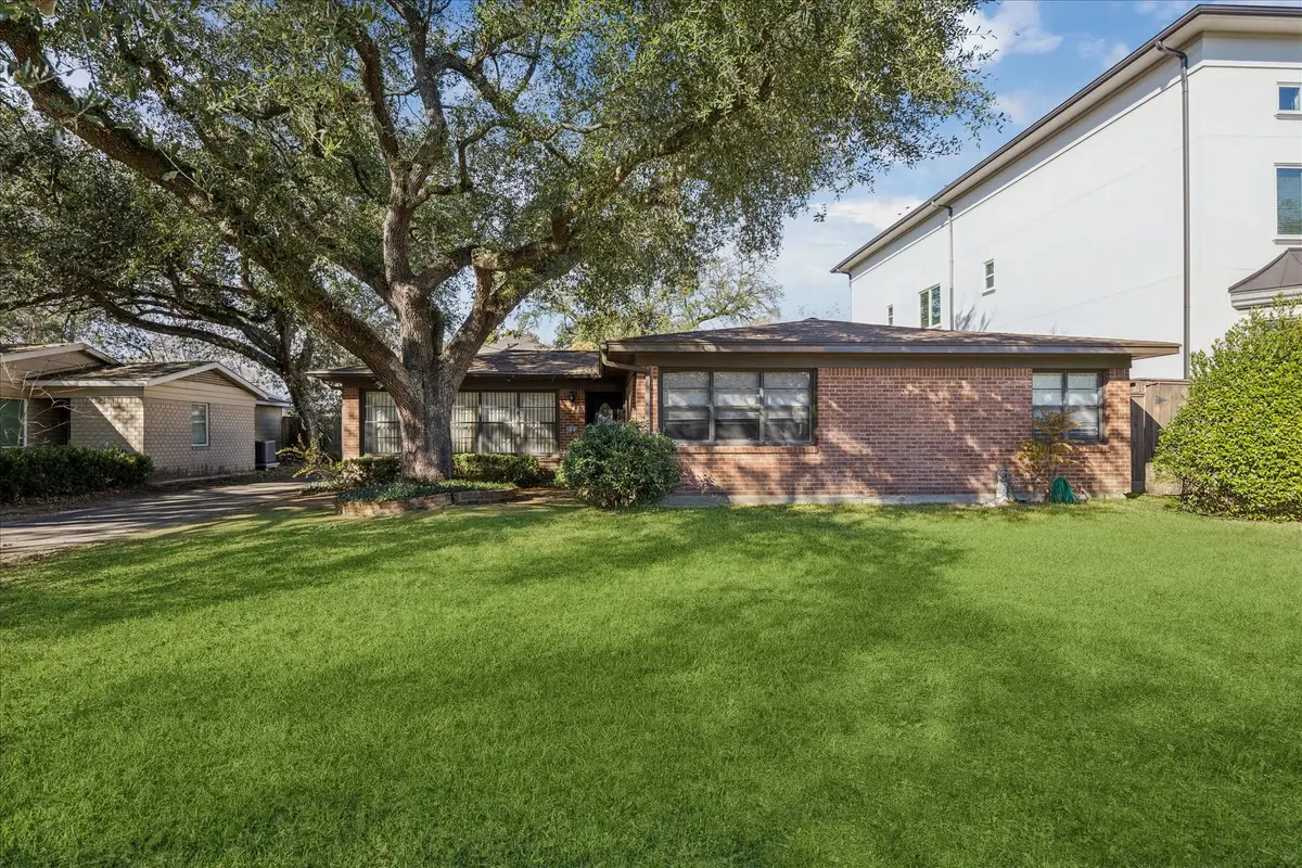 4106 Aberdeen Way, Houston, TX 77025 - Image #1