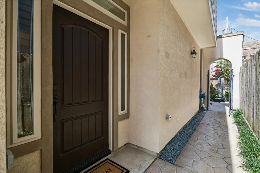 903 Asbury Street, Houston, TX 77007 - #2